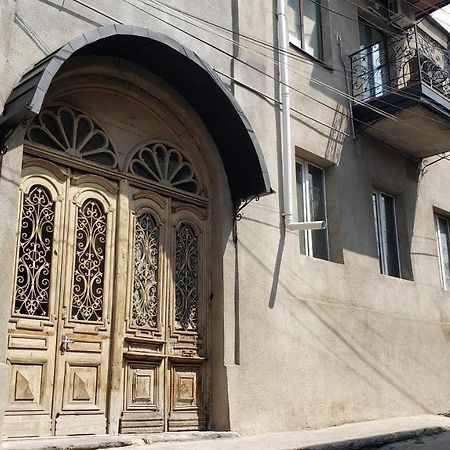 Family Guest House Tbilisi Esterno foto