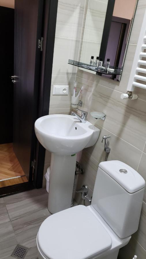 Family Guest House Tbilisi Esterno foto