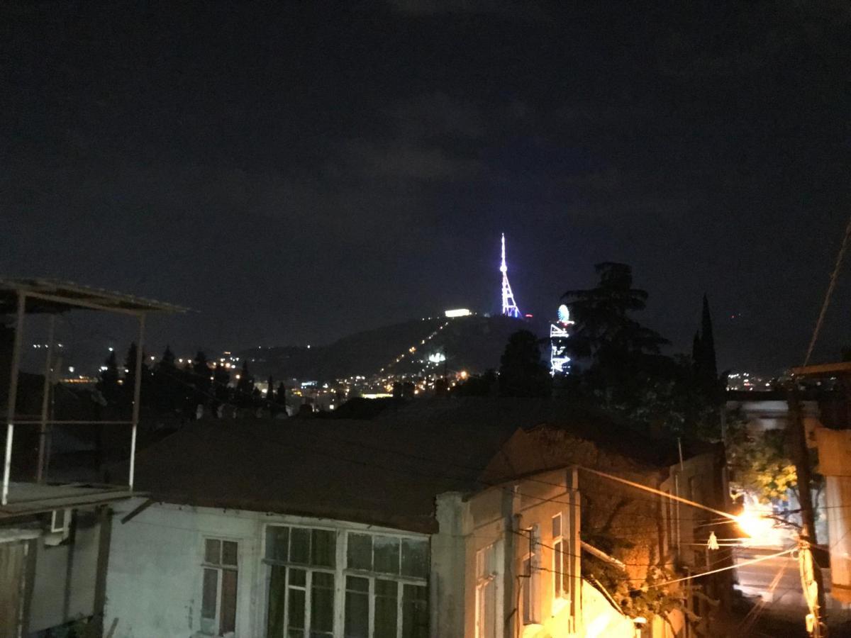 Family Guest House Tbilisi Esterno foto